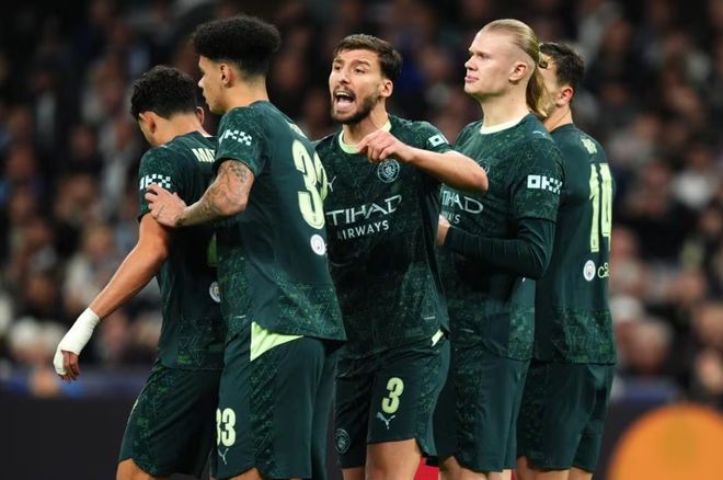 欧冠狂欢夜:曼城21逆转皇马阿森纳30开局6连胜巴黎+多特爆冷