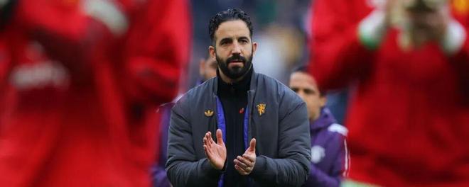 赢球重返前6！曼联PK狼队首发11人浮现德里赫特回归