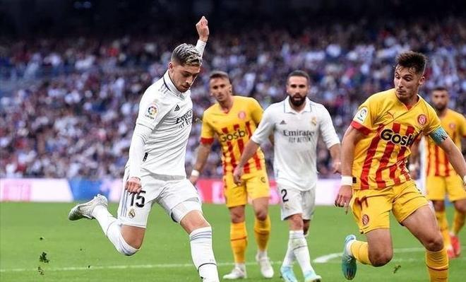 西甲02爆大冷：皇马又输距巴萨4分夺冠难了阿隆索压力大