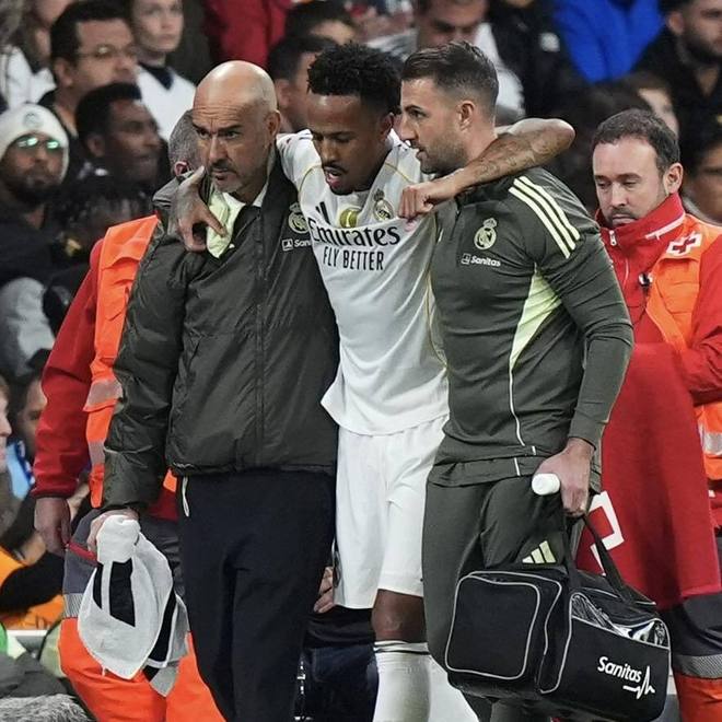 随着皇马02+西班牙人10！西甲最新积分榜：马竞掉队争四乱了