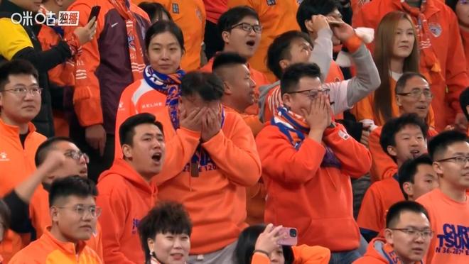 于汉超退了中超没战神了！泰山板凳打包去海牛球迷：又要干泰山