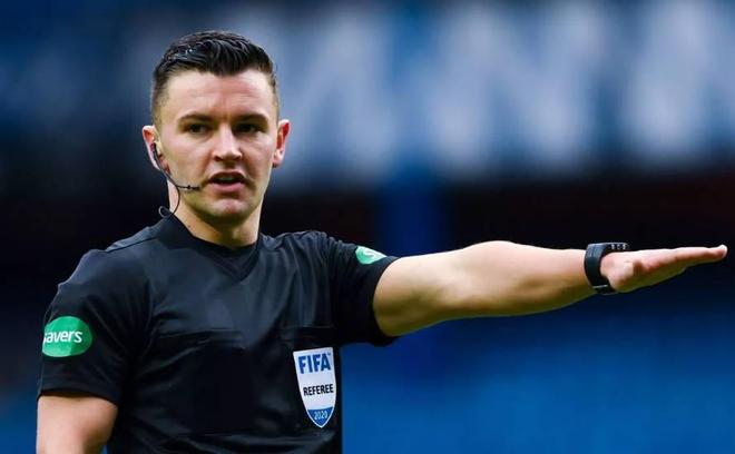 官方:苏格兰裁判沃尔什将执法欧冠第6轮拜仁vs葡体