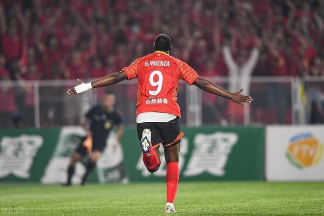 中甲冠军冲超后巨变！曝金靴+助攻王或离队27场28球外援公开摊牌