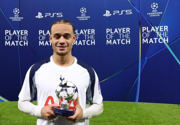 攻防均亮眼，哈维西蒙斯当选热刺vs布拉格斯拉维亚全场最佳