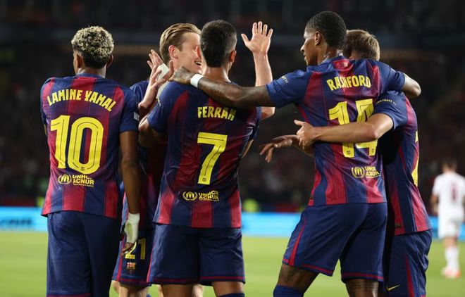 巴萨21逆转！孔德头球双响创造欧冠历史亚马尔+拉什福德送助攻