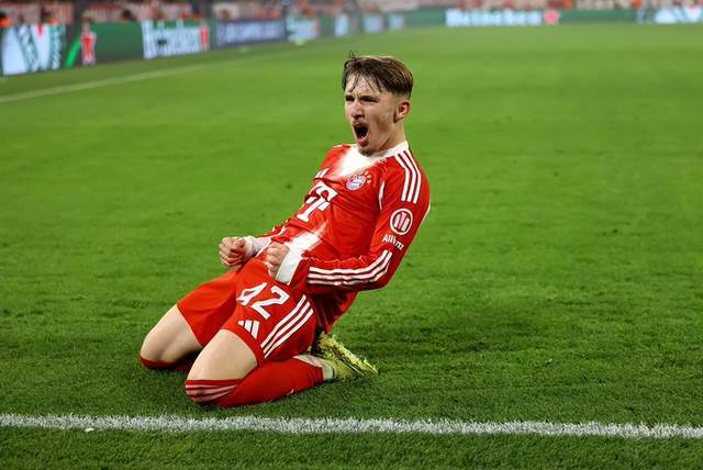 31!1.3亿天王送助攻,17岁超新星创历史,拜仁豪取主场9连胜