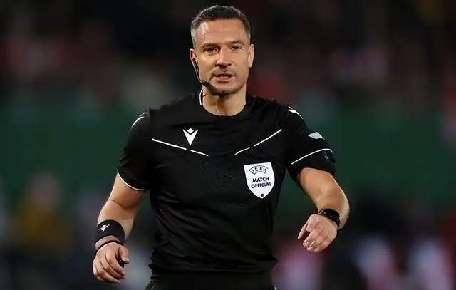 穆里尼奥决战孔蒂,欧足联派老熟人吹罚,弥补老头上场欧冠的痛苦