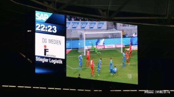 生不逢时的非典型中锋，15岁长太快差点退役，26岁世界杯走过场