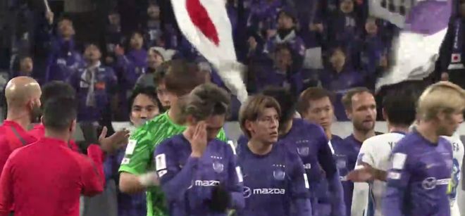 01！上海申花客负广岛三箭，球员通道发生冲突，创19年不胜纪录