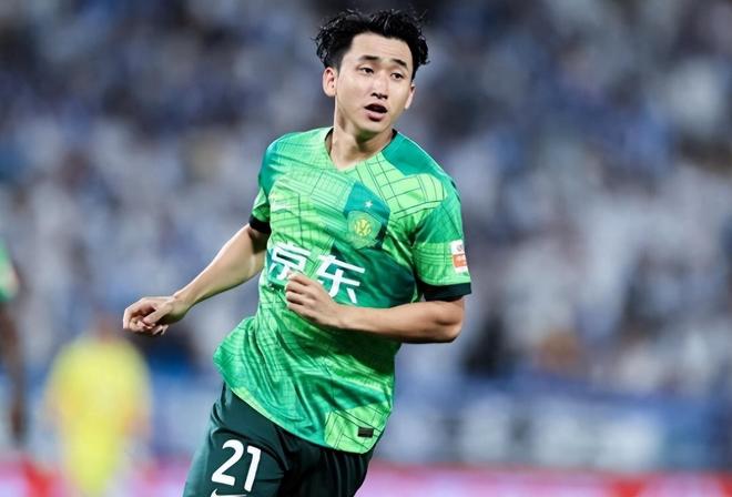 意外！国安刚拿到足协杯冠军，这位后腰就在新闻发布会自宣离队