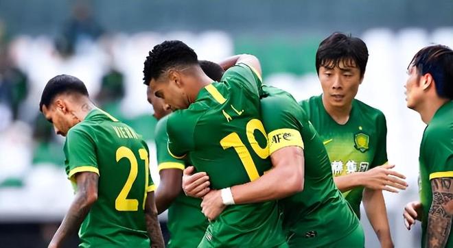 国安队未来要换帅的话，可以考虑韩国双冠王教头，已主动辞职下课