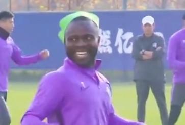 媒体人：阿奇姆彭很职业、不惹事，配得上在中超挣得每一分钱