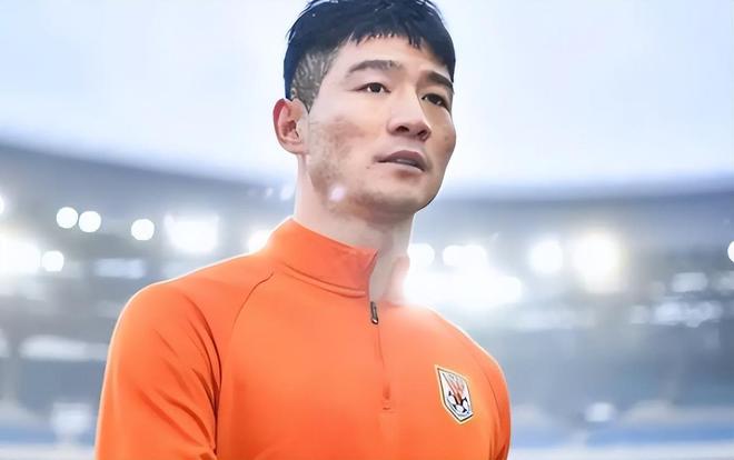 后悔！鲁能当初为引进他俩开出国脚顶薪大合同，如今却都不堪重用