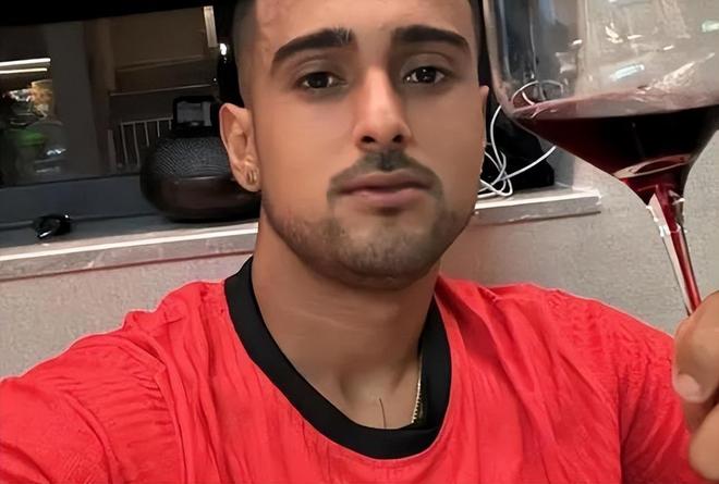 这三人两年前还在踢中乙！如今却都逆袭成中超主力，成英博队核心