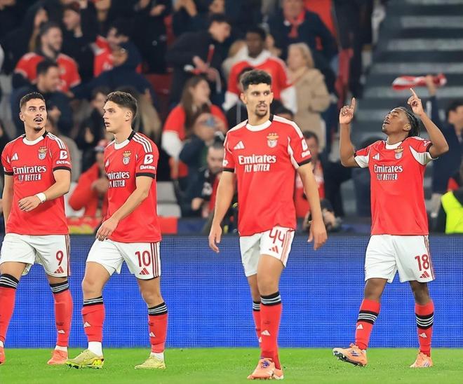 掀翻意甲冠军！穆里尼奥欧冠久违2连胜，前国米主帅暴露最大弱点