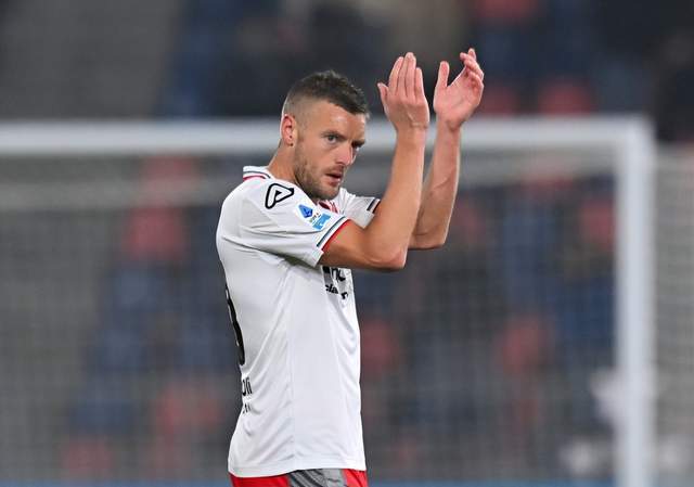 38岁瓦尔迪狂飙:单刀+空门加冕MVP!意甲近6场轰4球