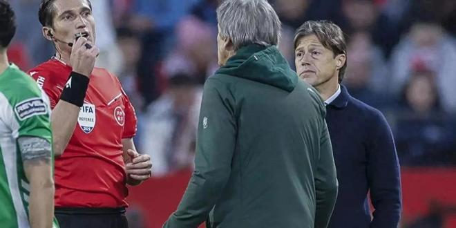 裁判报告详述塞维利亚德比中断始末：因球迷投掷打火机和水瓶