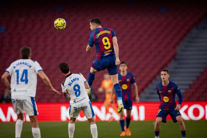 一场31翻盘，让西甲榜首变了，巴萨成功登顶，仍有一大致命弊端