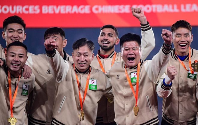 转会：辽宁有意外援攻击中场，200万欧铁腰现身，疑似加盟成都