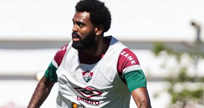 插图1–意外!这位巴西大牌后腰为来中超踢球,网传直接自掏腰包买断合同