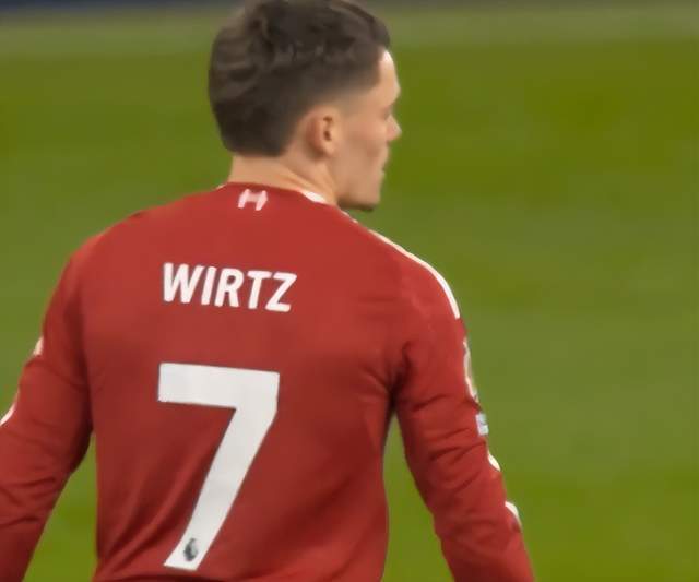 11!13!利物浦不胜+切尔西爆冷,阿森纳5分领跑,英超2强争冠