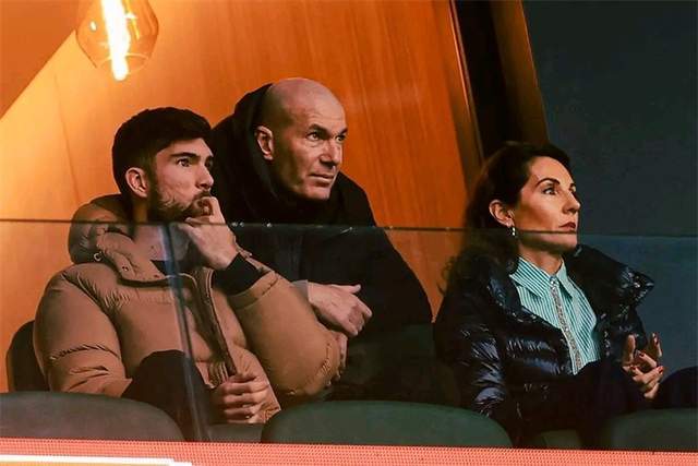 齐达内见证!27岁儿子立功:2场零封 提前出线 创29年纪录