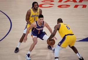 斯普利特：我以为伊森绝杀是个好球 因为它可能就差一两帧